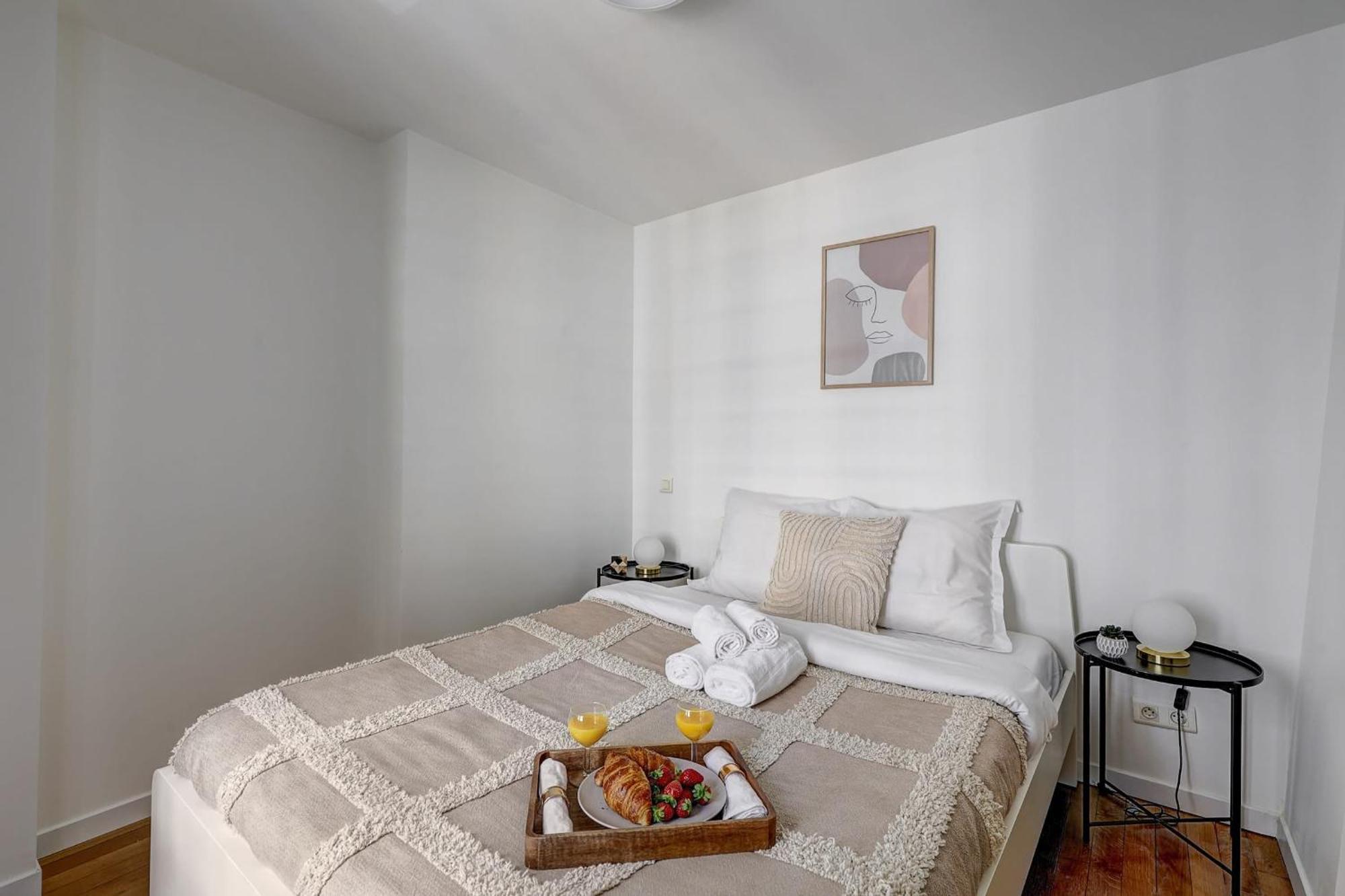Champs-Elysees - 2Br With Balcony - Cityapartmentstay Paris Exterior photo