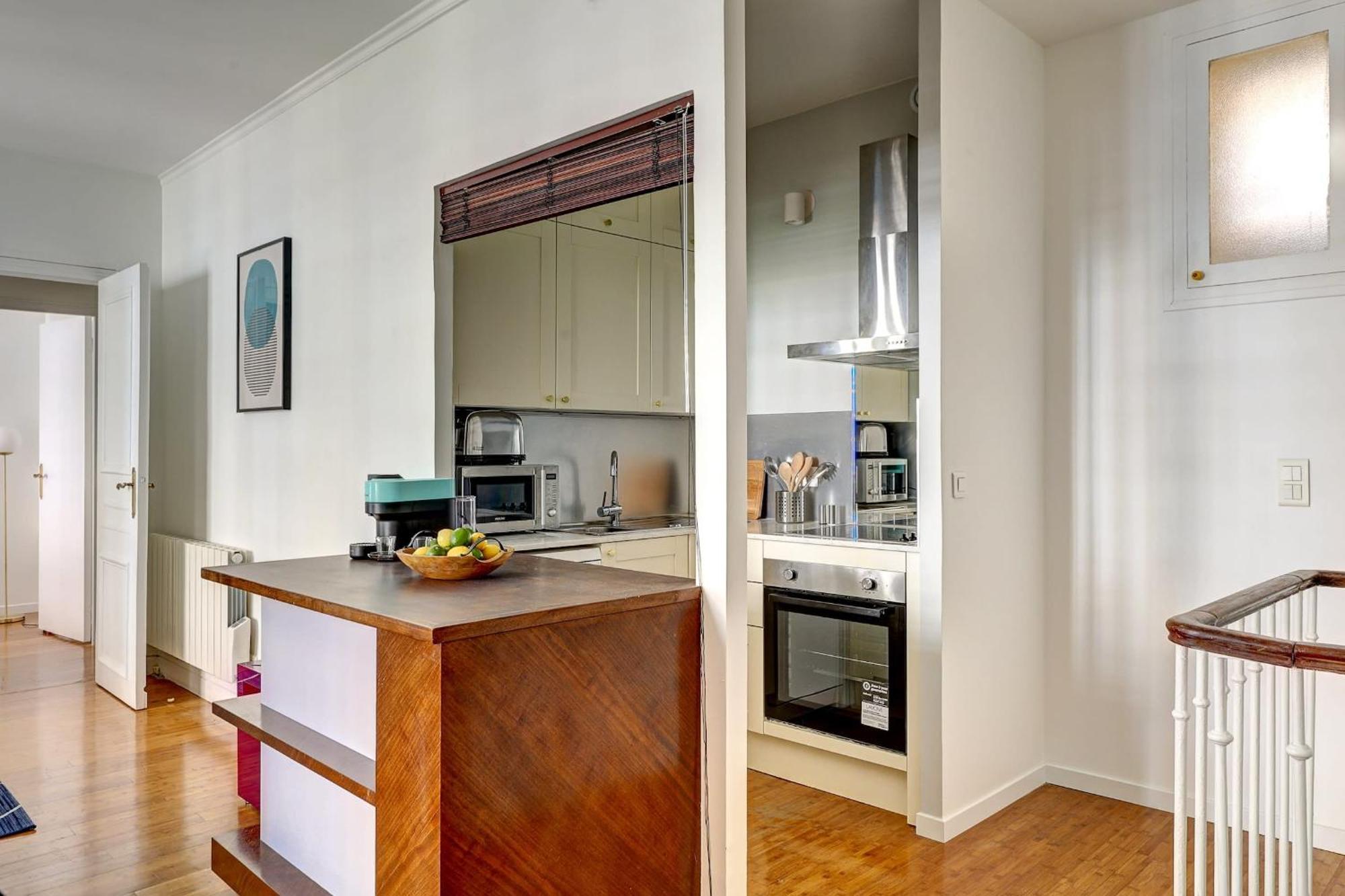 Champs-Elysees - 2Br With Balcony - Cityapartmentstay Paris Exterior photo
