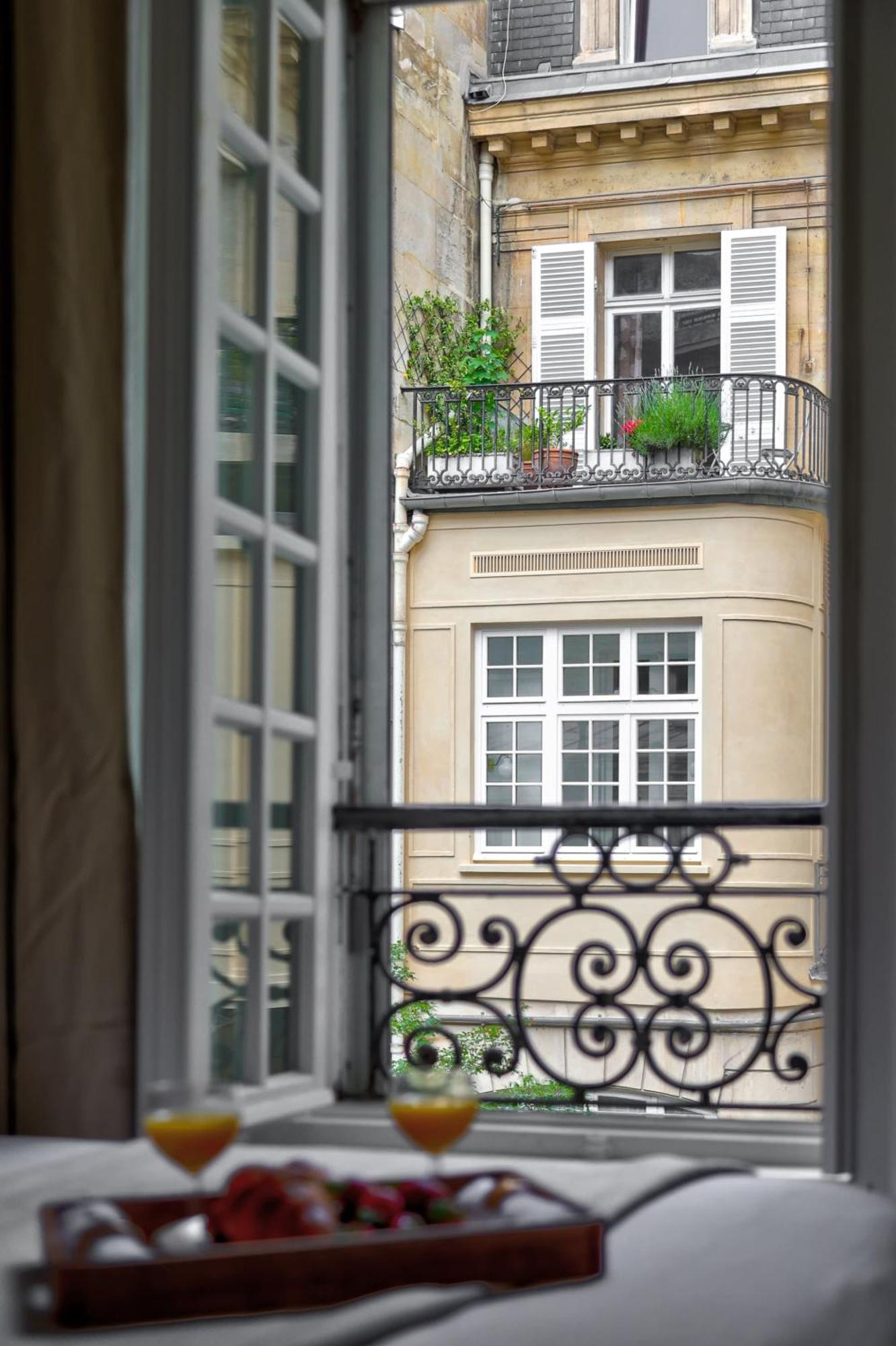Champs-Elysees - 2Br With Balcony - Cityapartmentstay Paris Exterior photo